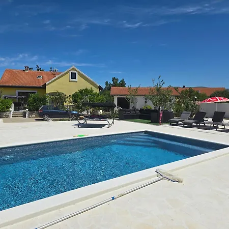 Villa Sunshine *