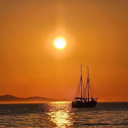 Sunshine Villa