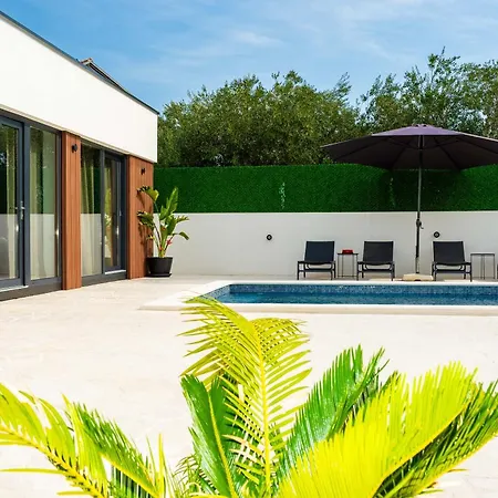 Villa Sunshine