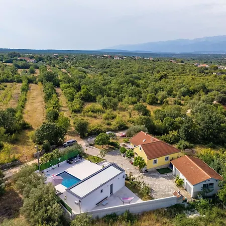 Villa Sunshine *
