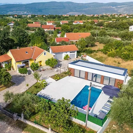 Sunshine Villa Pridraga